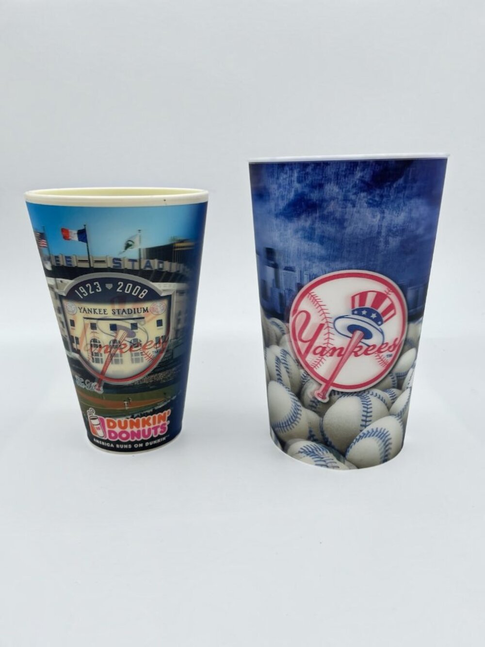 2 MLB NY Yankees Souvenir Plastic Beverage Cups Stadium 2008 2014 Holographic